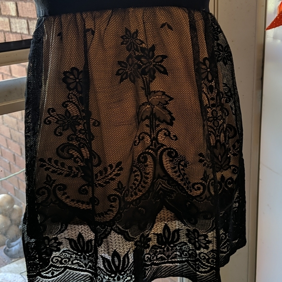 Studio M nylon lace top - Picture 3 of 4